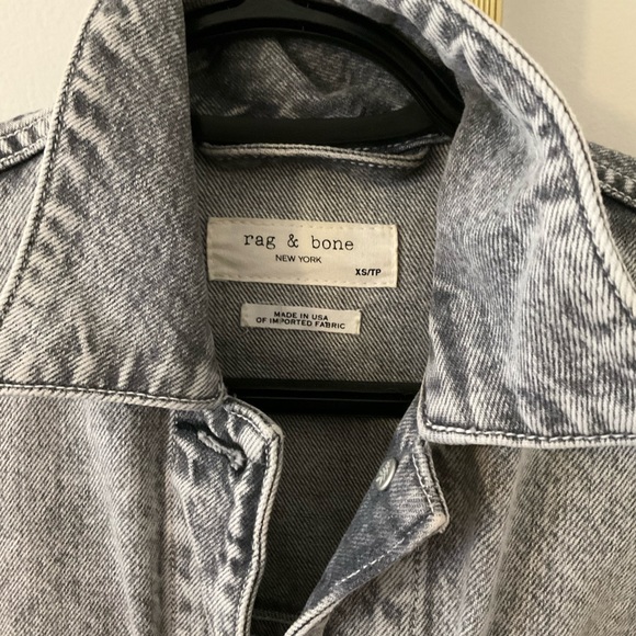 RAG & BONE
Cropped Denim Trucker Jacket - Picture 13 of 14